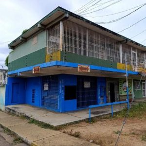 ¡Alquilados! 2 Locales Comerciales en calle Comercio con calle Colombia. Anaco. Ref: 1521