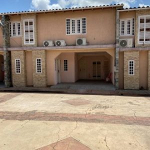 Town House en Conjunto Residencial Las Buganvilla. Anaco. Ref: 1353