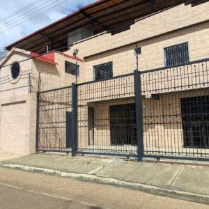 Apartamento en calle Orinoco con Av. Mérida. Anaco. Ref: 1336